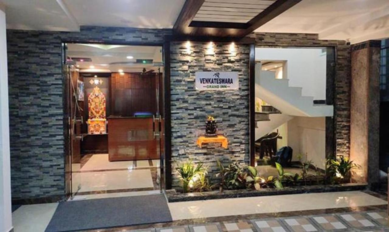 Fabhotel Nb Venkateswara Grand Inn Tirupati Bagian luar foto